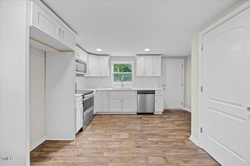 121 West St, Fuquay Varina, NC 27526