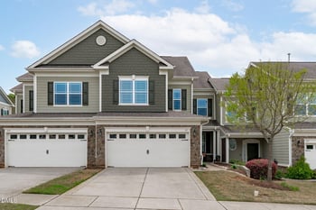 121 Willow View Ln, Apex, NC 27539