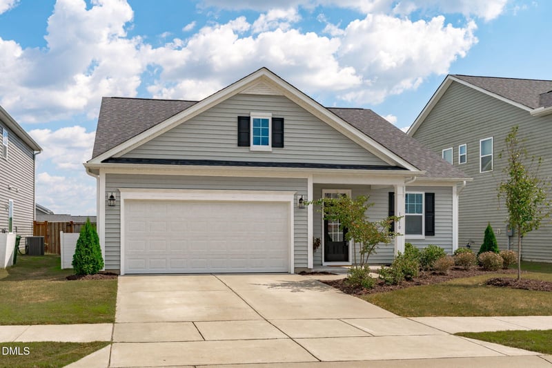 1210 Briar Gate Dr, Holly Springs, NC 27540