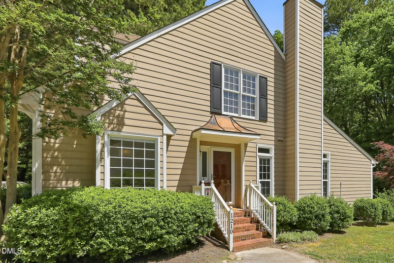 1210 Cranebridge Pl, Chapel Hill, NC 27517