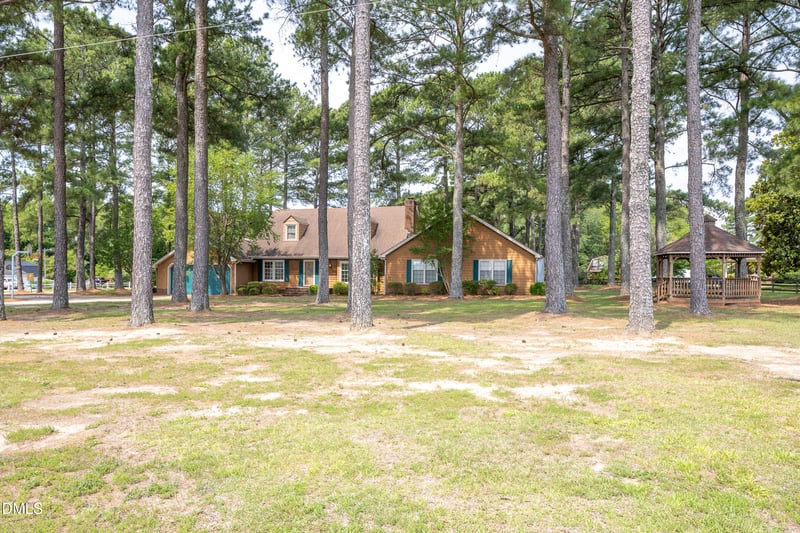 1210 Cumberland St, Dunn, NC 28334