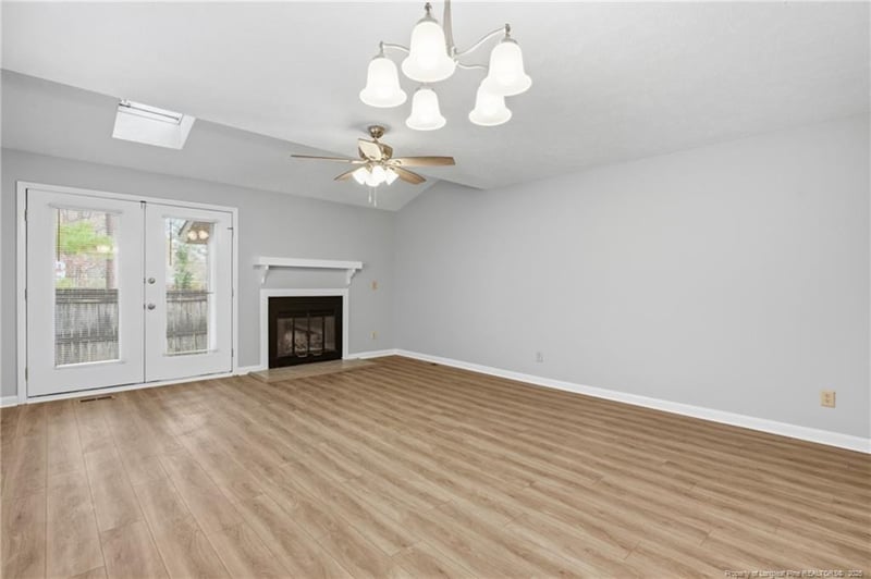 1210 Huntsman Ct, Fayetteville, NC 28303