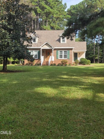1210 Pineburr Ln, Sanford, NC 27330