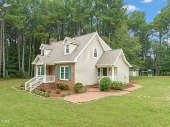 1210 Pineburr Ln, Sanford, NC 27330