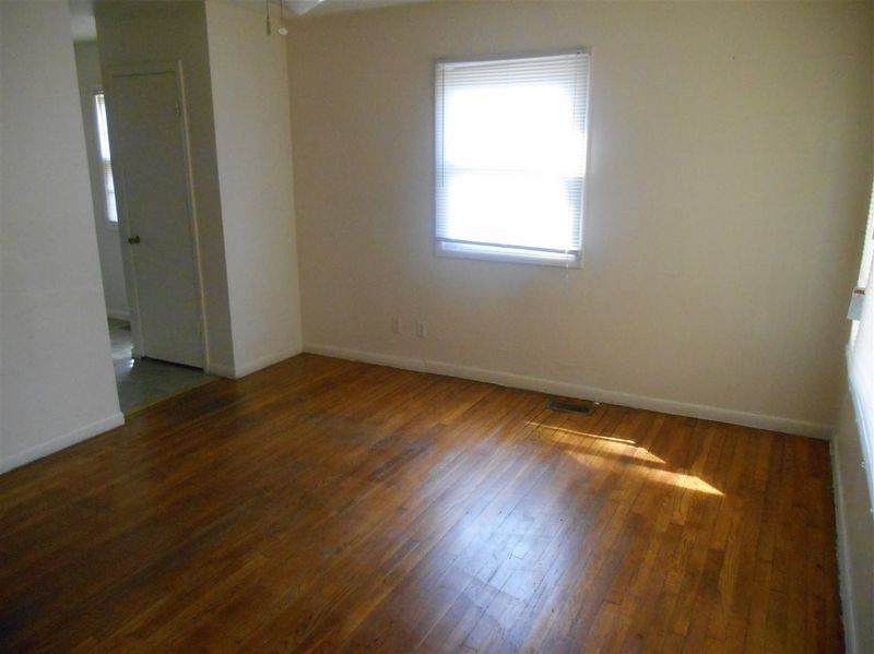 1210 Truman St, Durham, NC 27703