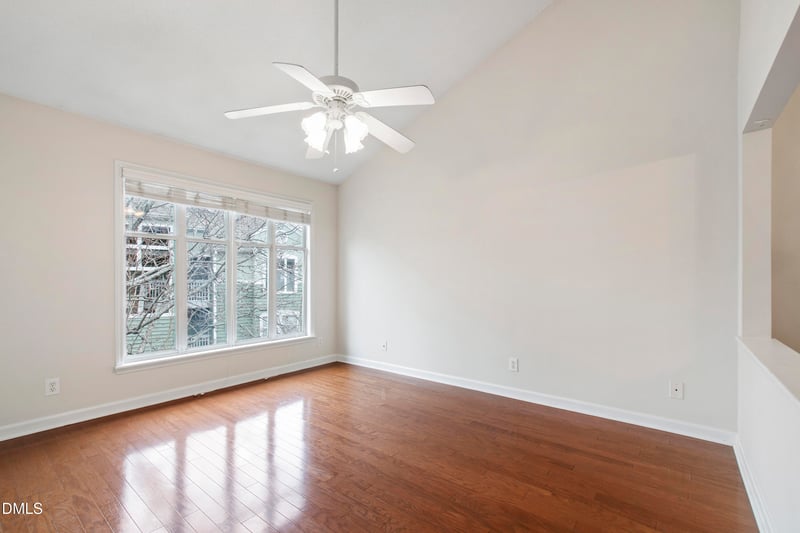 1210 Westview Ln #303, Raleigh, NC 27605