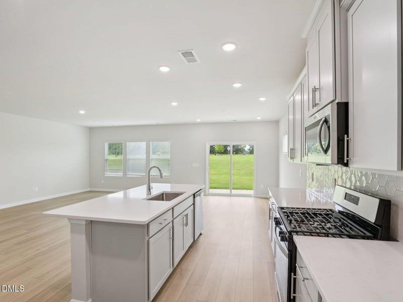 1210 Winding Spg Dr, Mebane, NC 27302