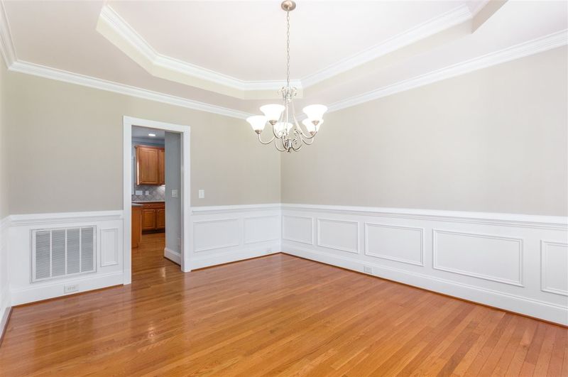 12104 Mcbride Dr S, Raleigh, NC 27613