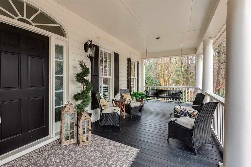 12108 Cliffside Cir, Raleigh, NC 27614
