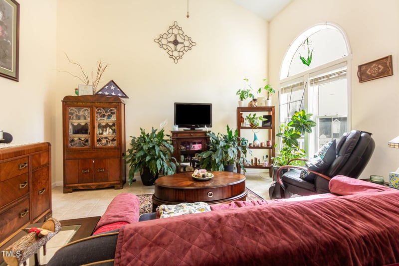 1211 Azalea Dr, Zebulon, NC 27597