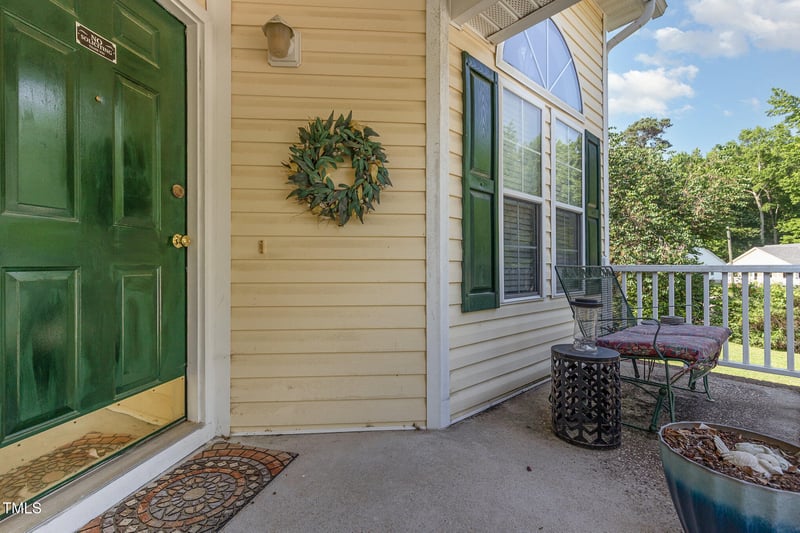 1211 Azalea Dr, Zebulon, NC 27597