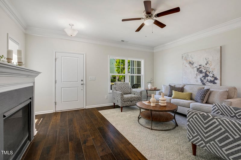 1211 Brown Velvet Ln, Apex, NC 27523