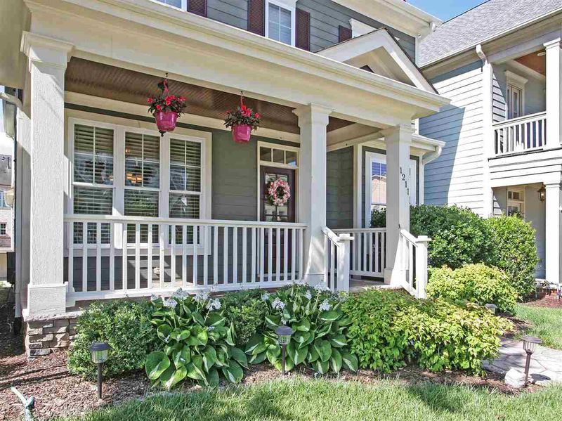 1211 Chalk Maple Dr, Cary, NC 27519