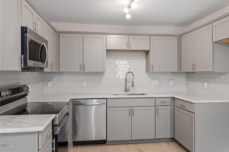 1211 Freeman Dr, Sanford, NC 27330