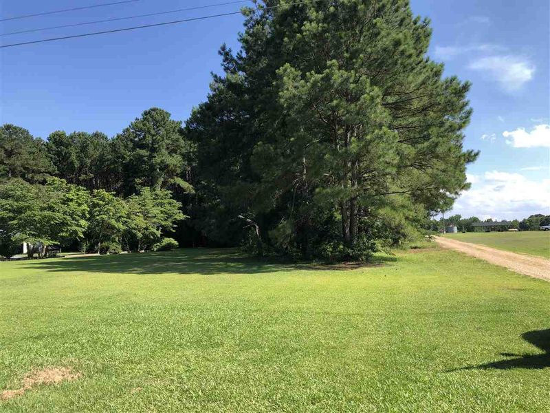 1211 State Rd, Benson, NC 27504