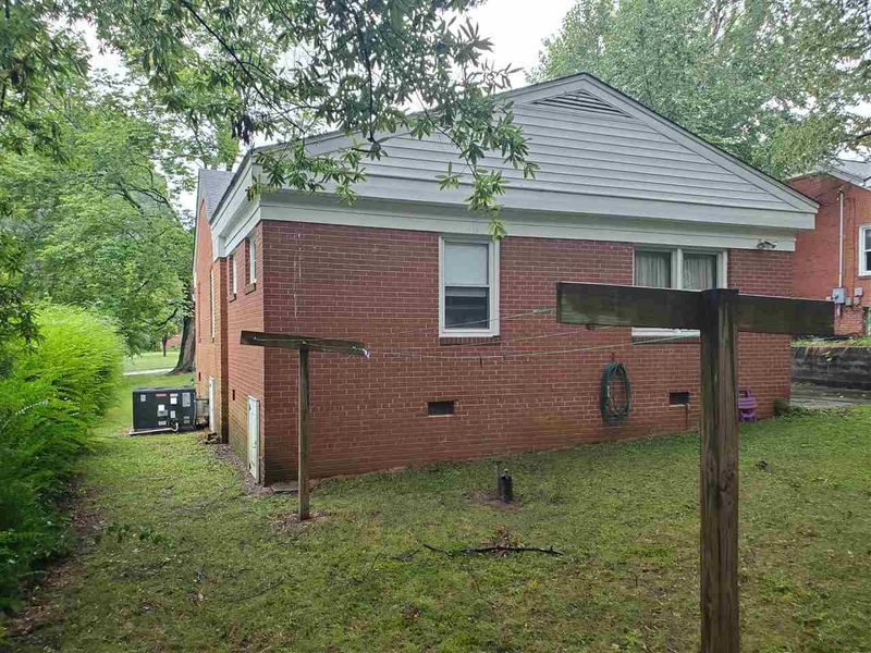 1211 Watauga St, Raleigh, NC 27604