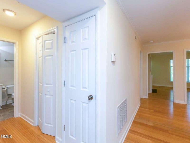 1211 Westview Ln #305, Raleigh, NC 27605