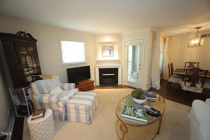 1211 Westview Ln, Raleigh, NC 27605