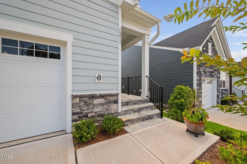 1211 White Flint Cir, Durham, NC 27703