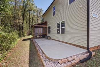 1211 Yellow Wood Dr, Mebane, NC 27302