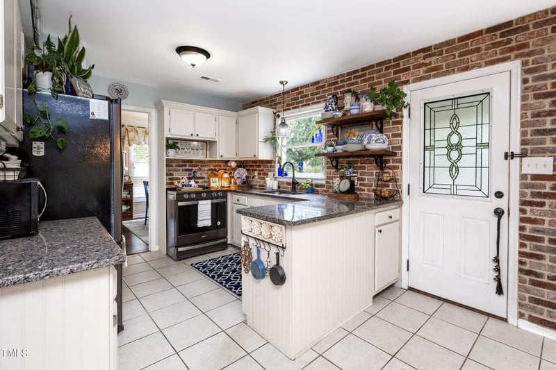 12116 Queensbridge Ct, Raleigh, NC 27613