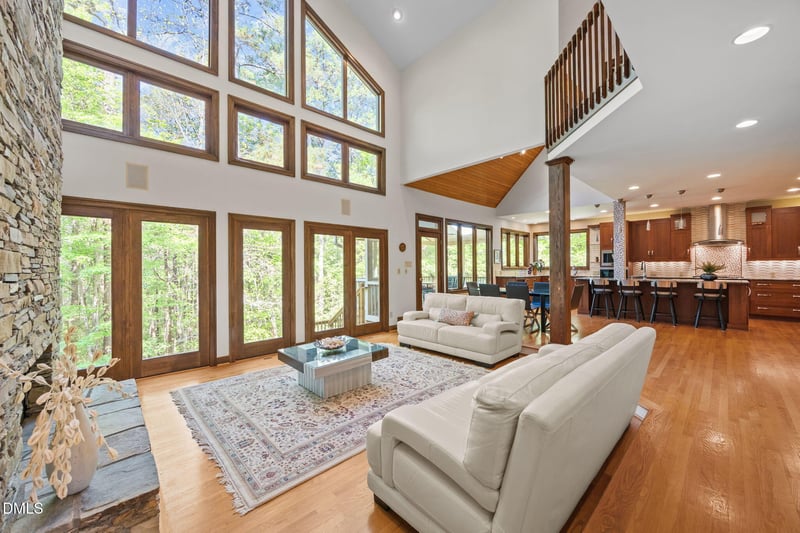 12117 Cliffside Cir, Raleigh, NC 27614