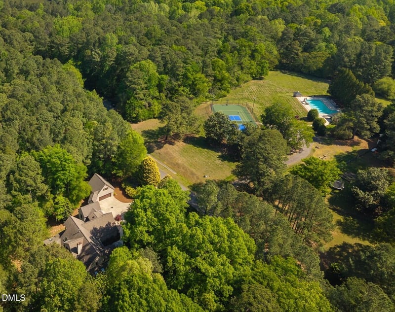 12117 Cliffside Cir, Raleigh, NC 27614