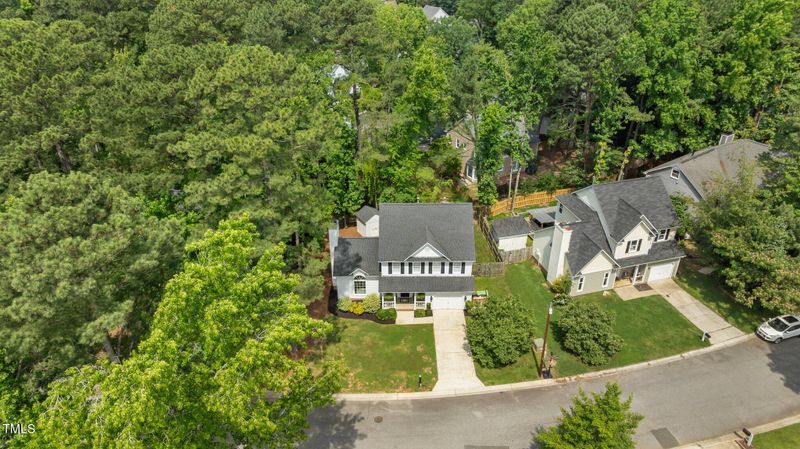 12117 Inglehurst Dr, Raleigh, NC 27613