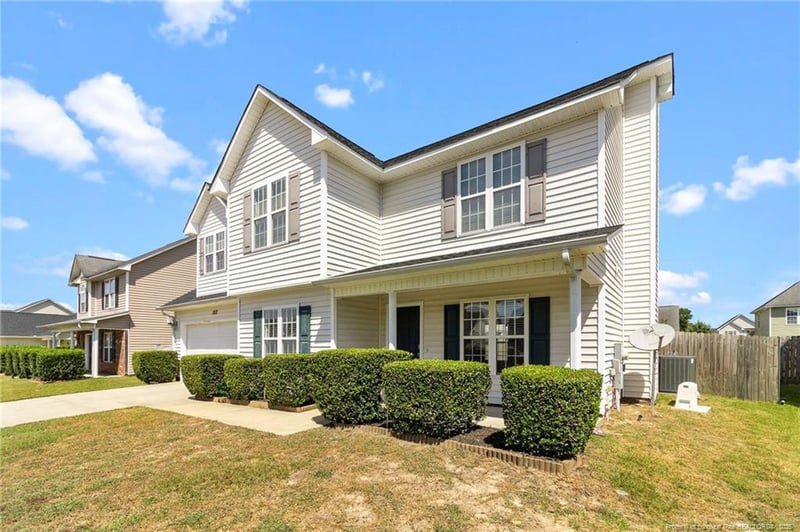 1212 Chimney Swift Dr, Fayetteville, NC 28306
