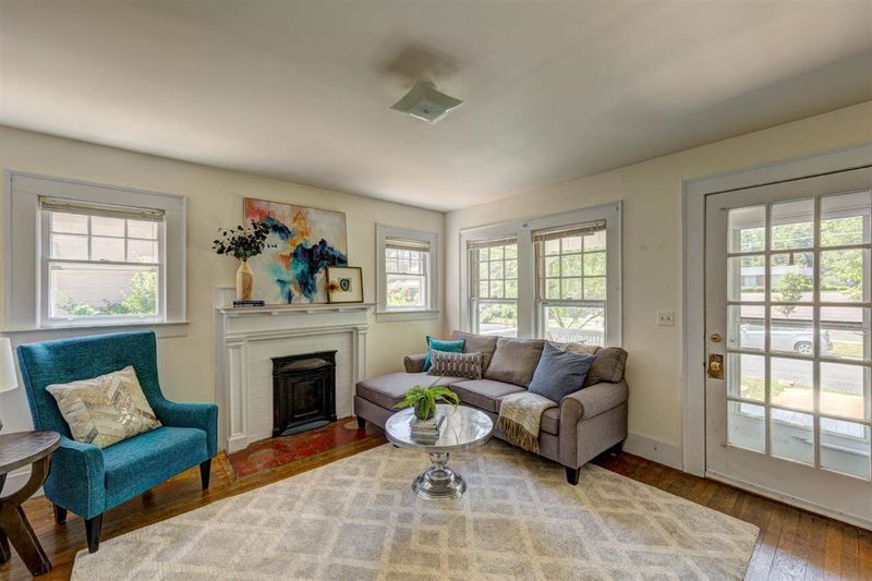 1212 Clarendon St, Durham, NC 27705