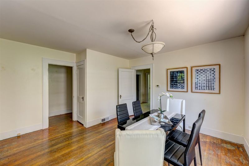 1212 Clarendon St, Durham, NC 27705
