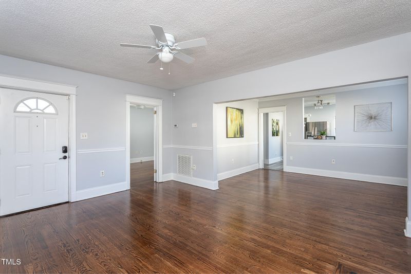 1212 Eva St, Durham, NC 27703