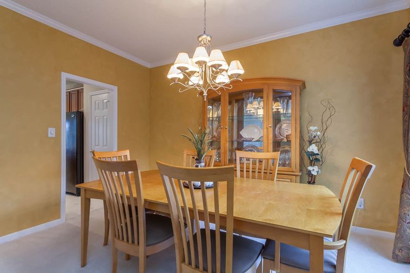 1212 Goldenview Ct, Durham, NC 27713