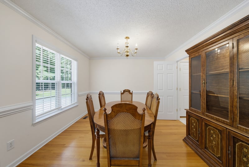 1212 Mallard Creek Ct, Fuquay Varina, NC 27526