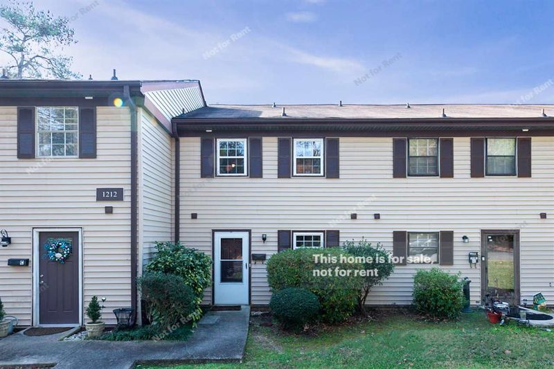 1212 Manassas Ct #D, Raleigh, NC 27609