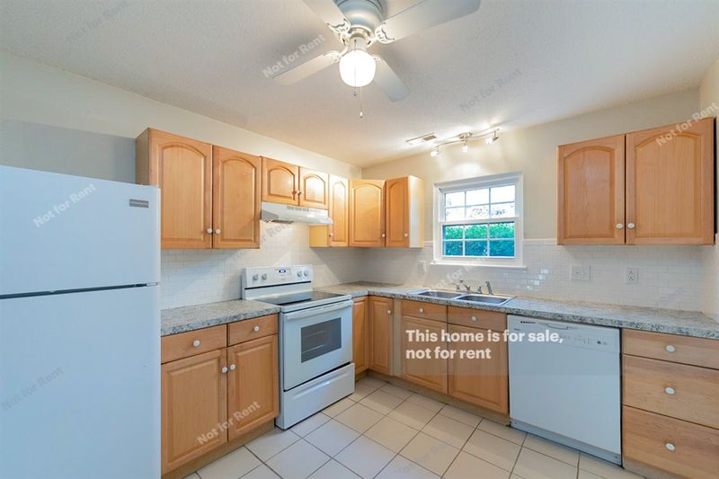 1212 Manassas Ct #D, Raleigh, NC 27609