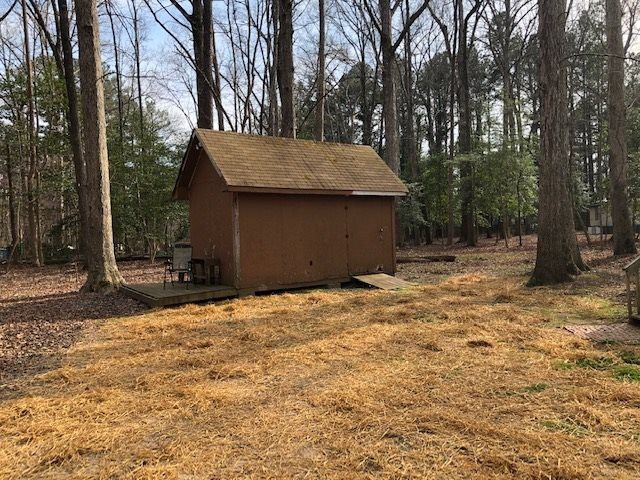 1212 Shannonbrook Ln, Raleigh, NC 27603