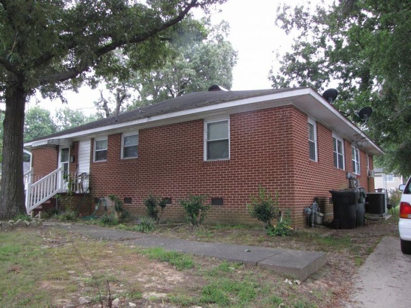 1212 Tarleton Ave, Burlington, NC 27215