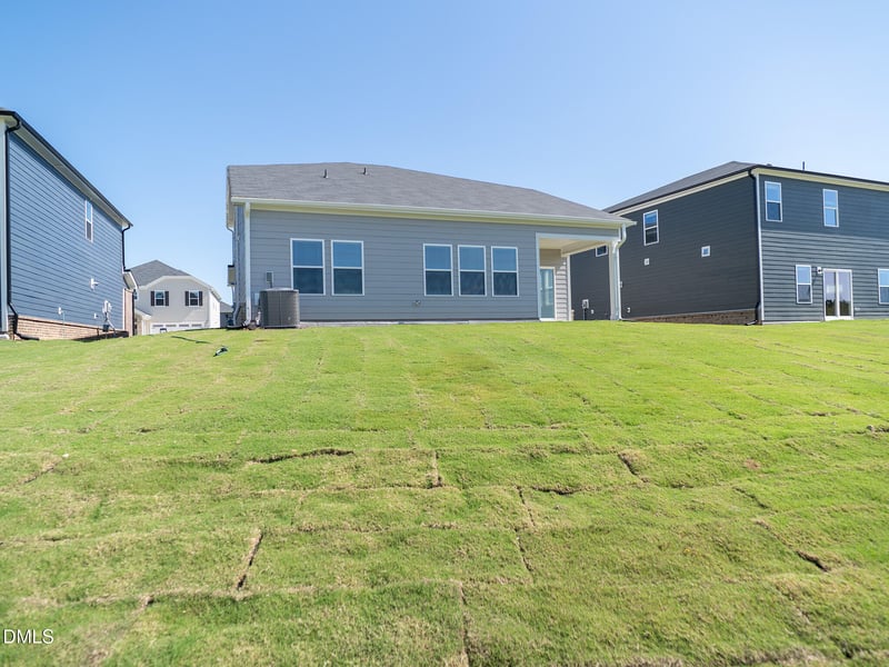 1212 Whitespire Way, Zebulon, NC 27597