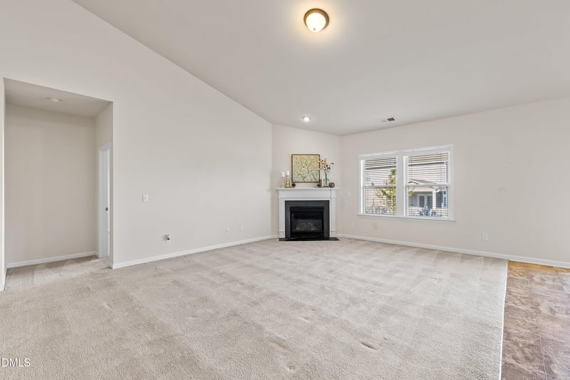 1212 Windrose Dr, Fuquay Varina, NC 27526