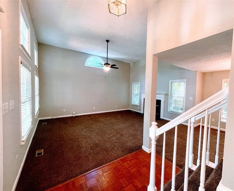 12124 Mabledon Ct, Raleigh, NC 27613