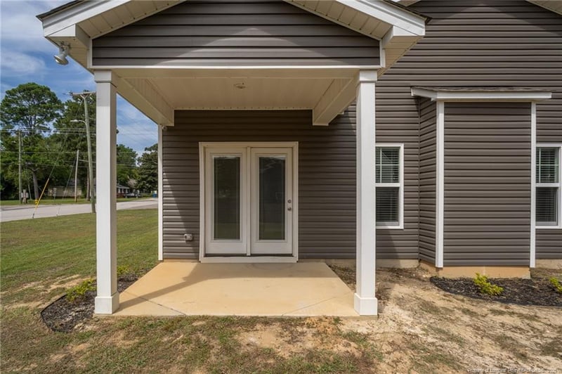 1213 Branson St, Fayetteville, NC 28305