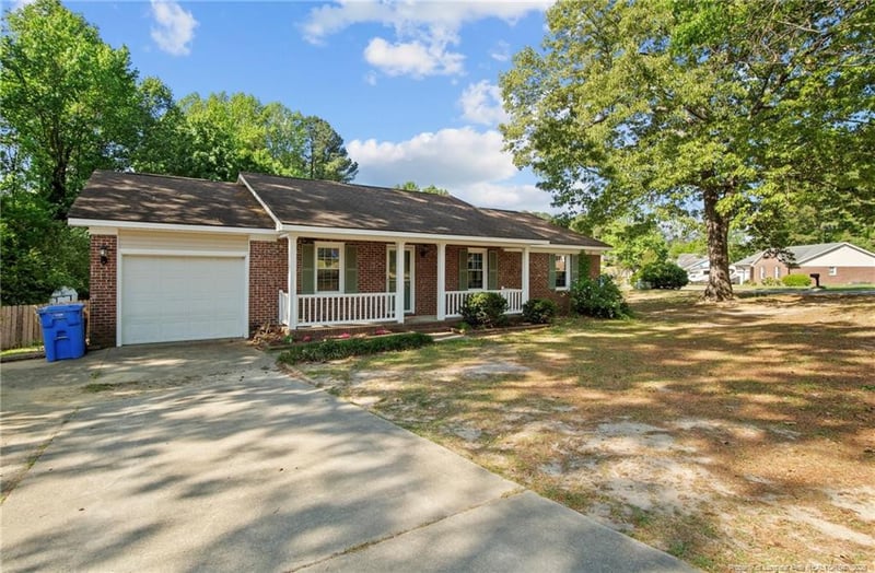 1213 Butterwood Cir, Fayetteville, NC 28314