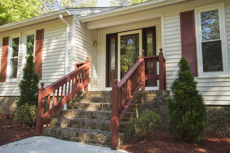 1213 Cedar Creek Dr, Cary, NC 27513