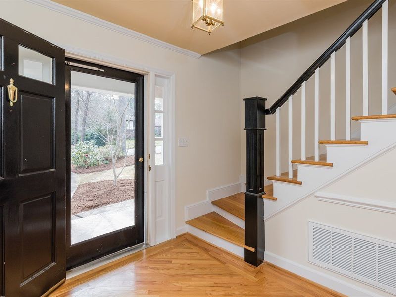1213 Hunting Ridge Rd, Raleigh, NC 27615