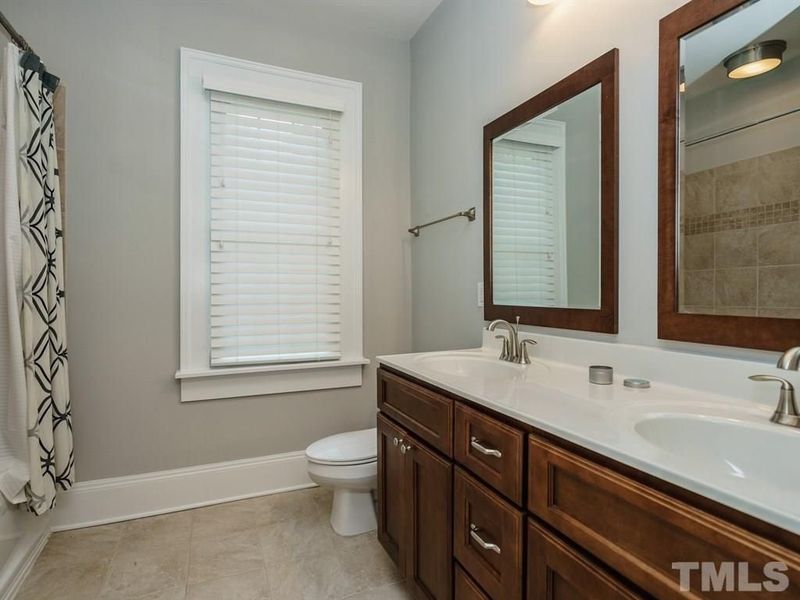 1213 E Martin St, Raleigh, NC 27610