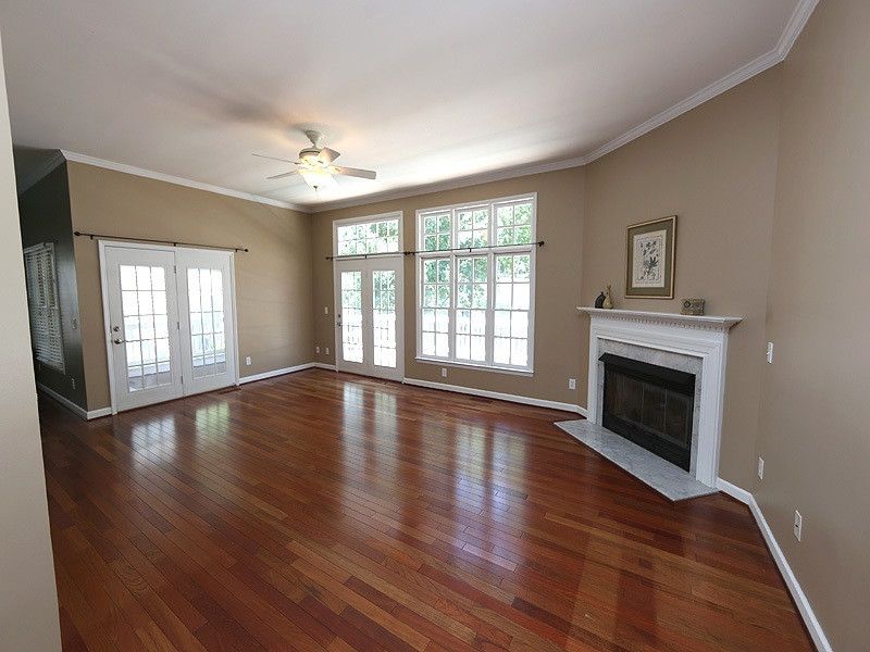 1213 Pointe Dr, Durham, NC 27712
