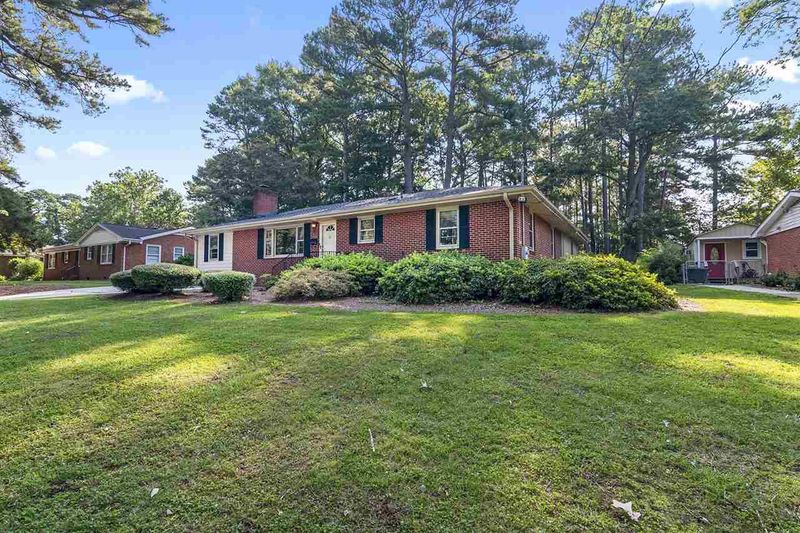 1213 Poplar Ave, Garner, NC 27529