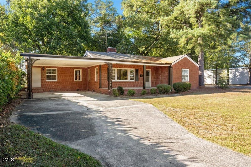 1213 Tarboro St, Wilson, NC 27893