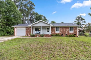 1214 Andrews Rd, Fayetteville, NC 28311